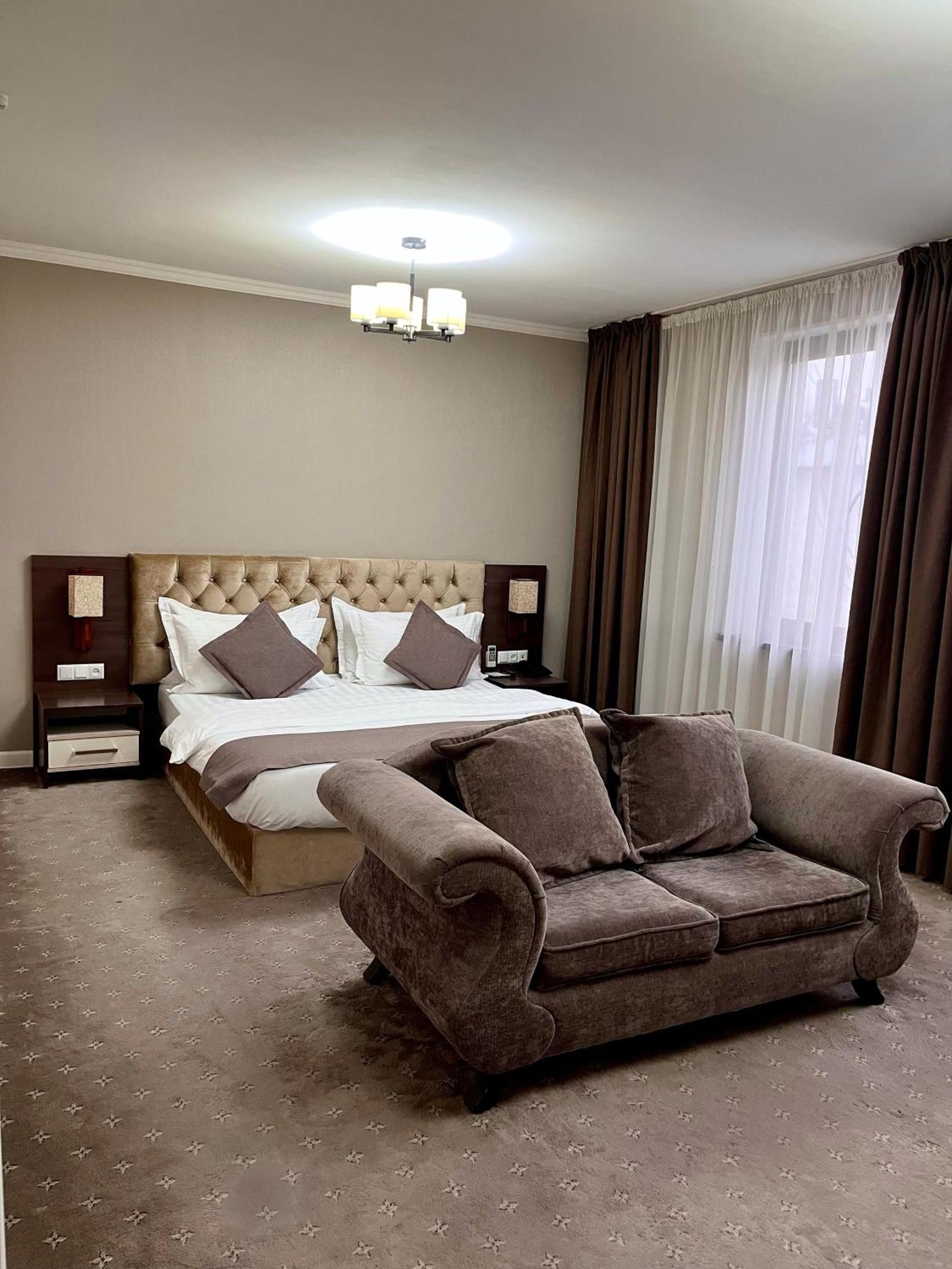 Hotel Fn Шымкент Экстерьер фото